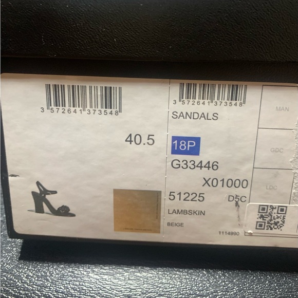 Chanel sandals , Nude color size 40 , NEW , never worn - Picture 8 of 9